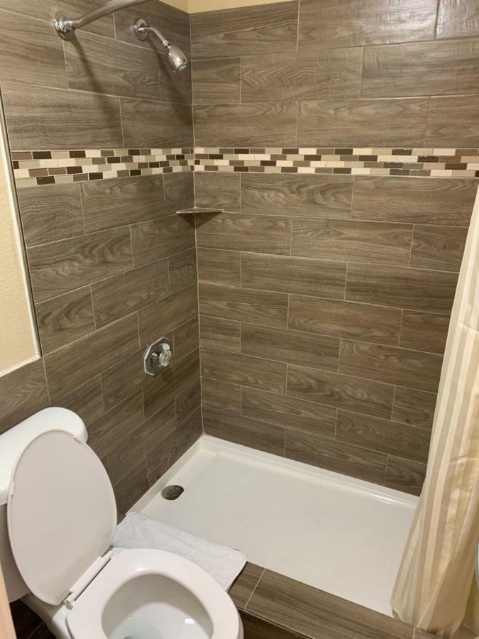 Guest Inn And Suites Houston Eksteriør billede